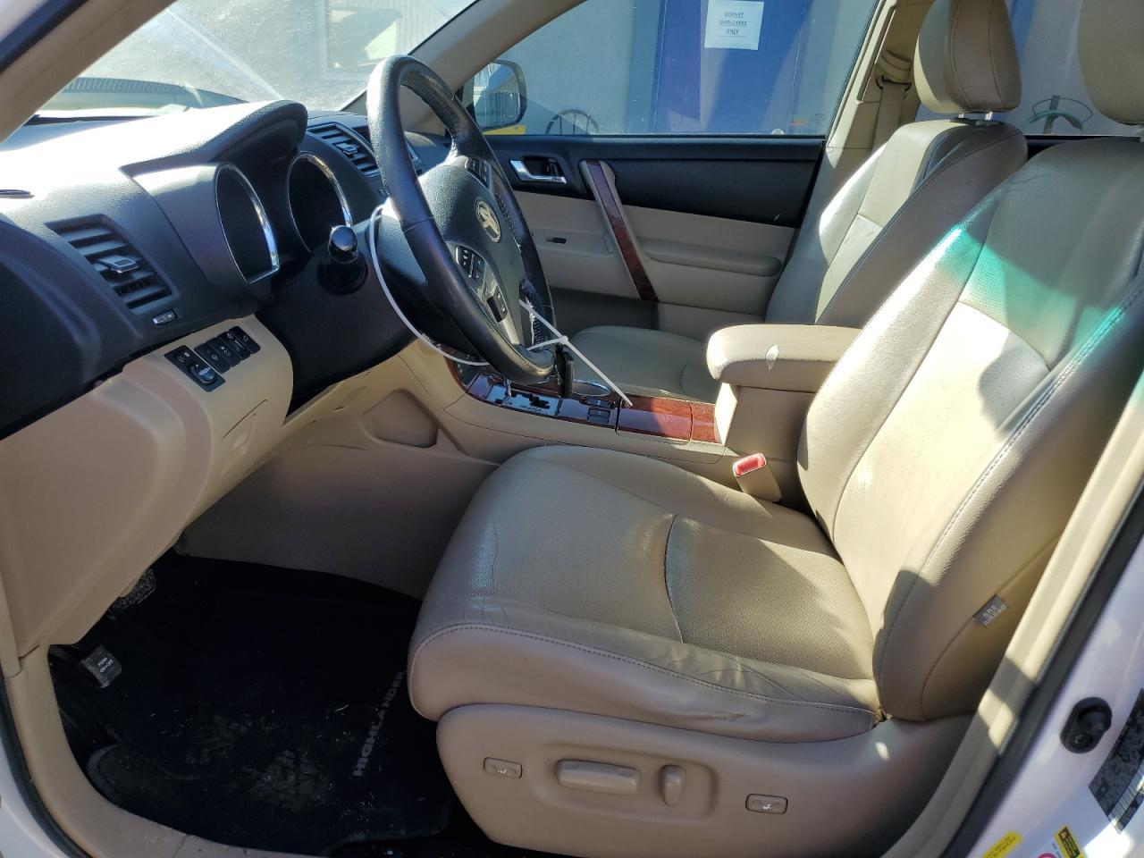 2012 TOYOTA HIGHLANDER
