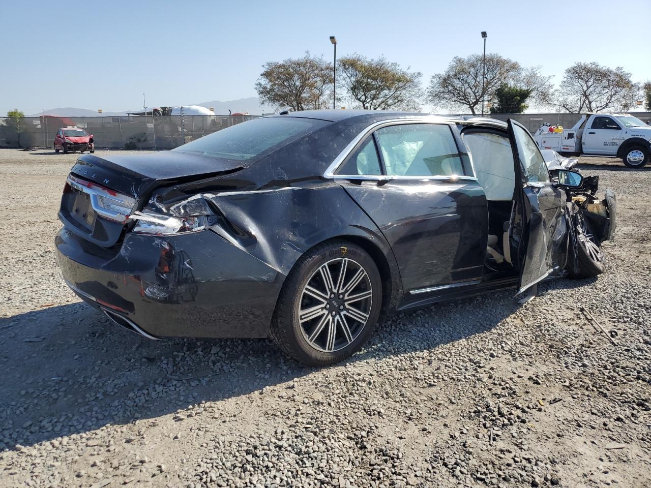 2017 LINCOLN Continental