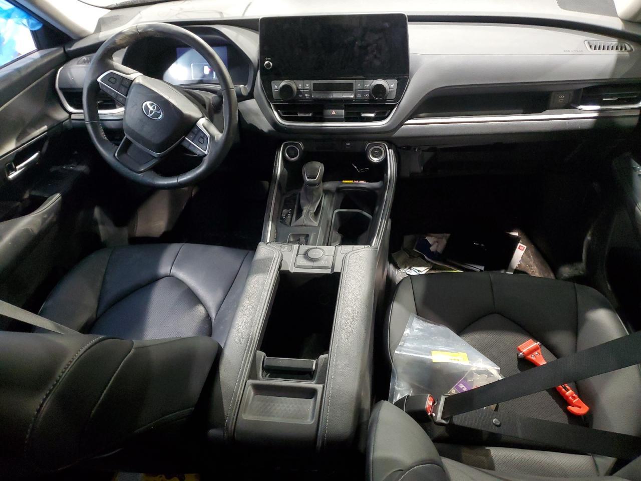 2024 TOYOTA HIGHLANDER