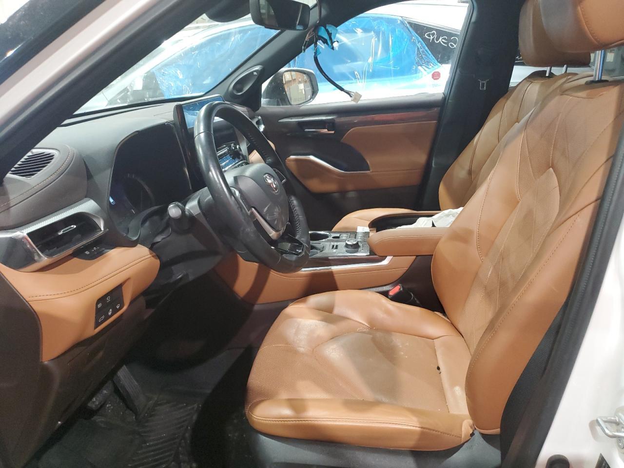 2022 TOYOTA HIGHLANDER