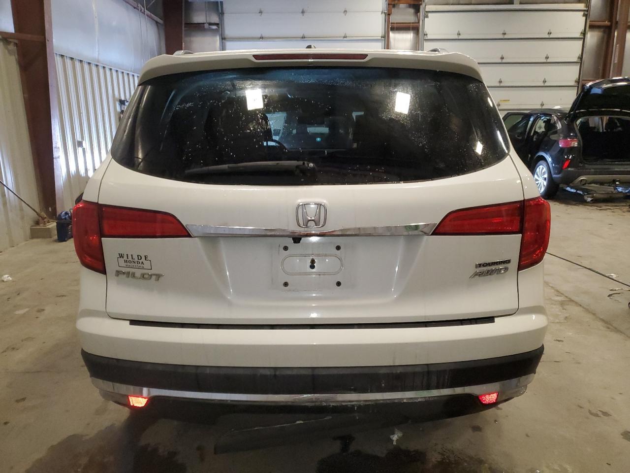 2017 HONDA PILOT