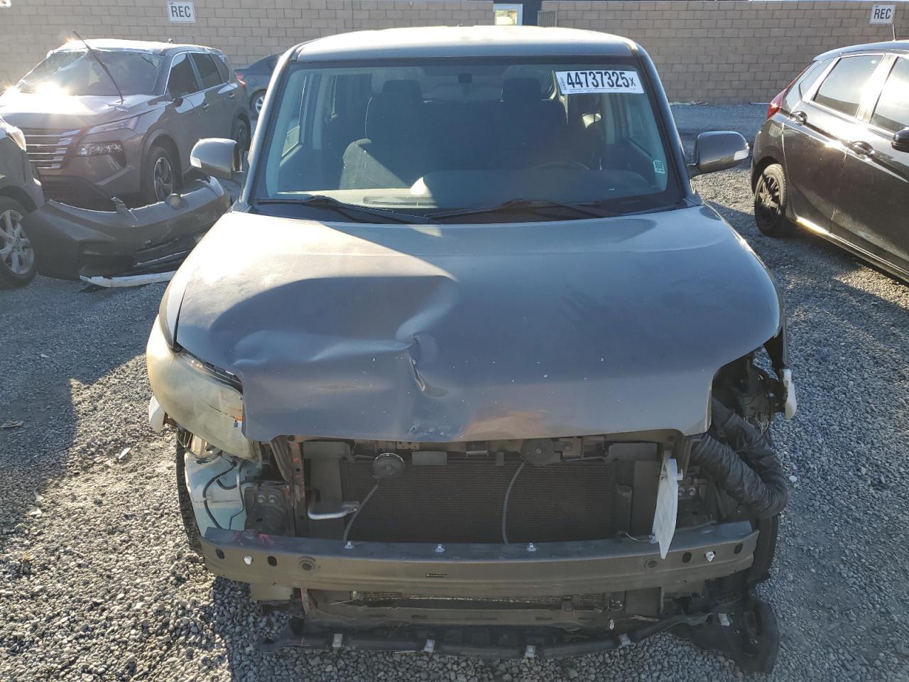 2012 TOYOTA SCION