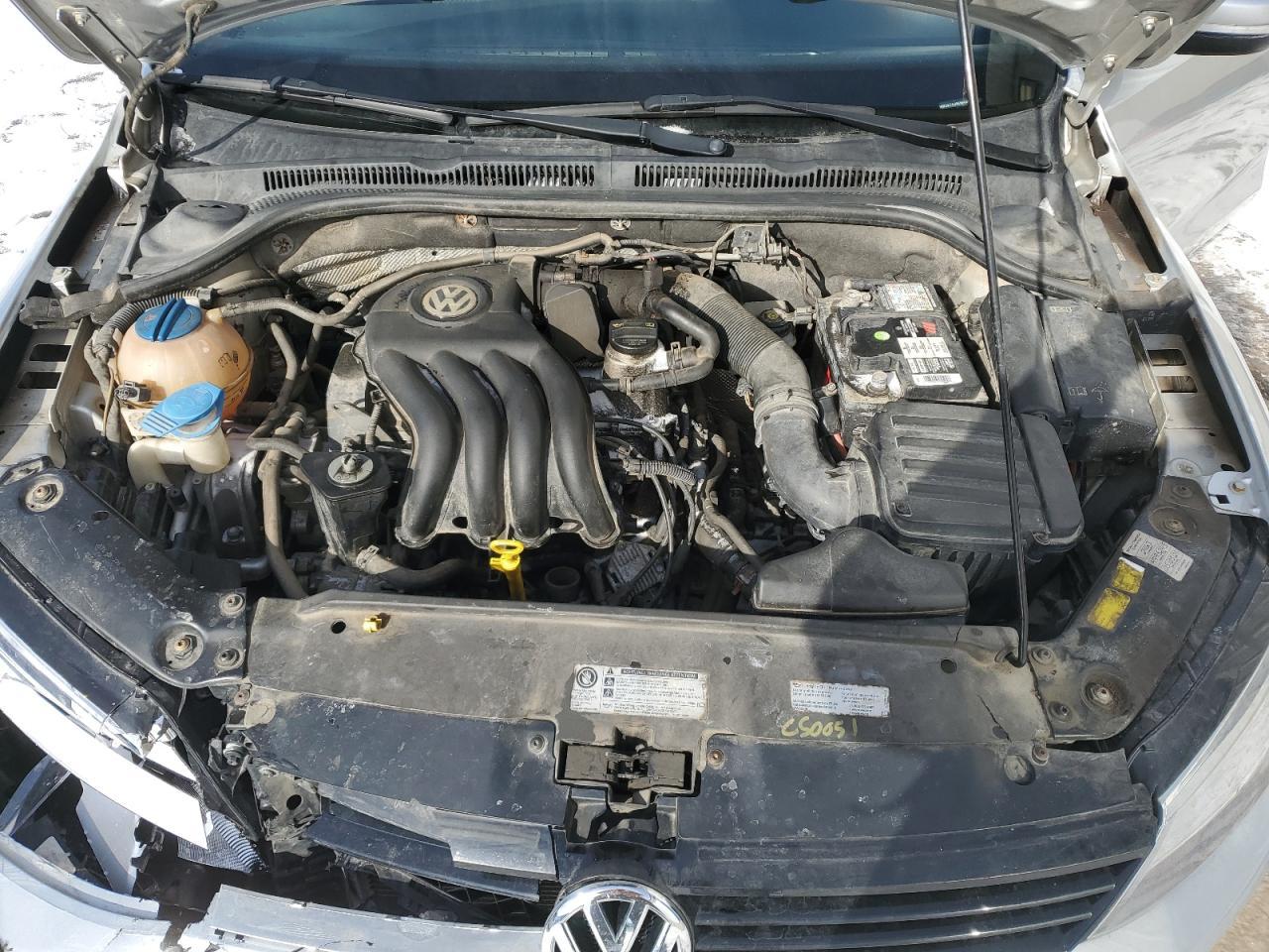 2014 VOLKSWAGEN JETTA