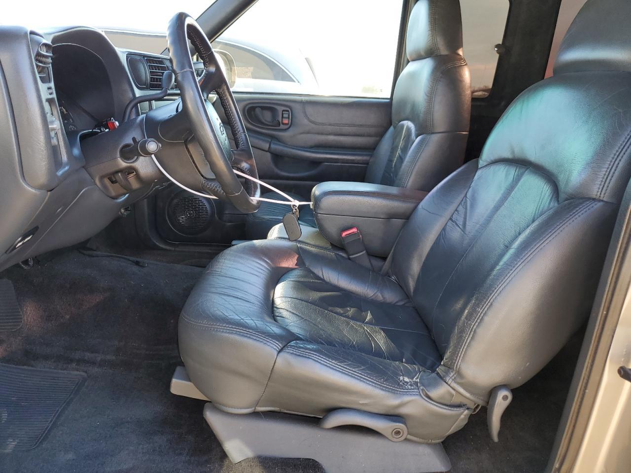 2003 CHEVROLET S10