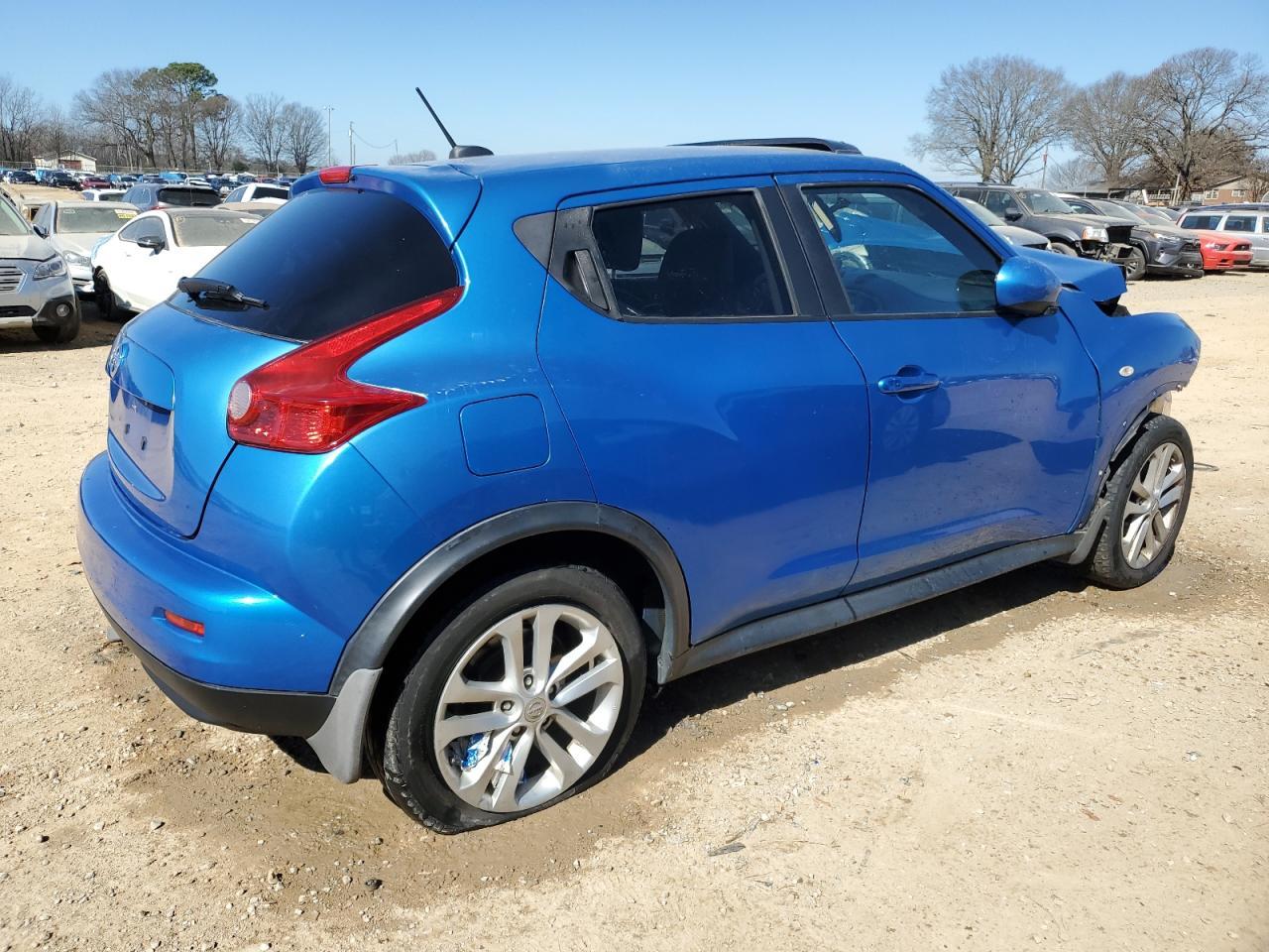 2011 NISSAN Juke