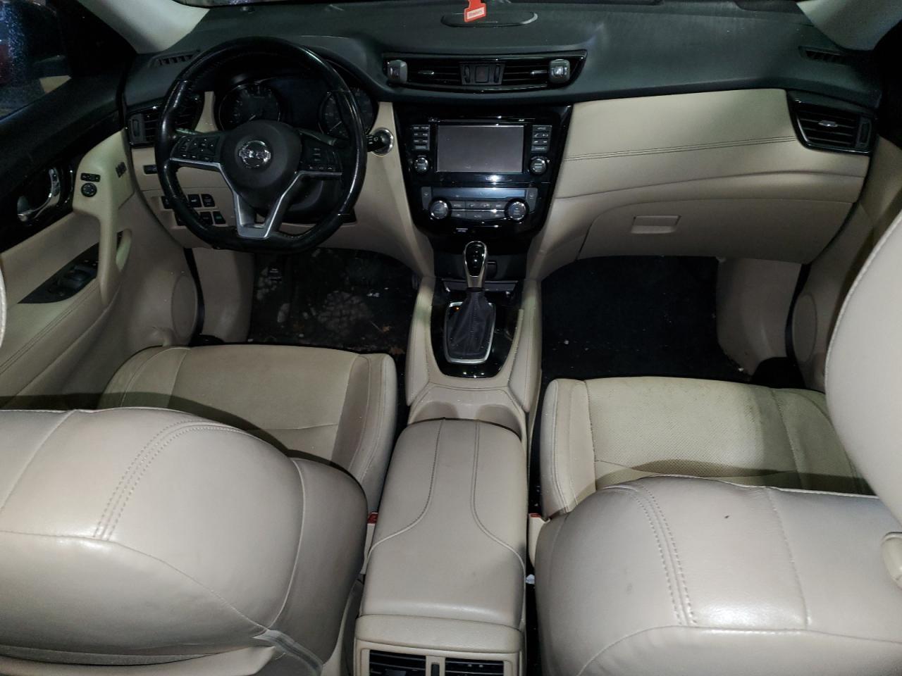 2017 NISSAN ROGUE