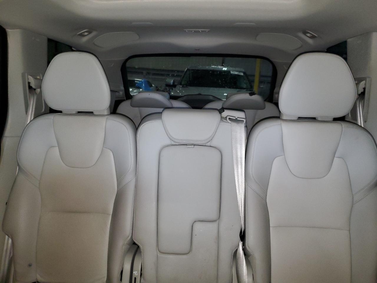 2023 VOLVO XC90