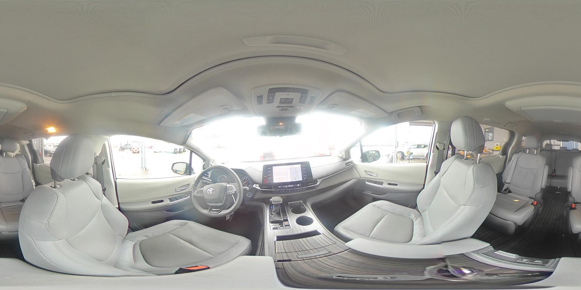2023 TOYOTA SIENNA