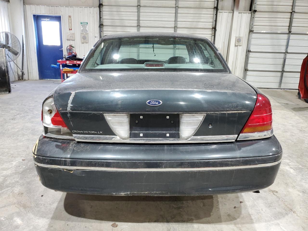 1998 FORD Crown Victoria