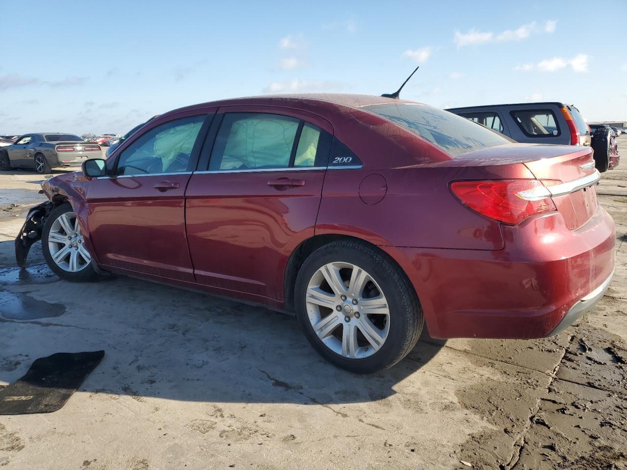 2013 CHRYSLER 200