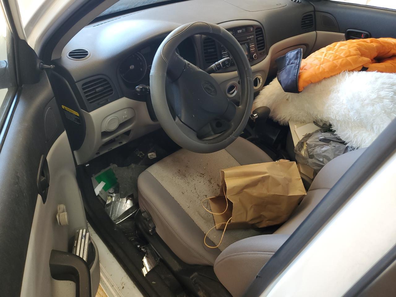 2010 HYUNDAI ACCENT