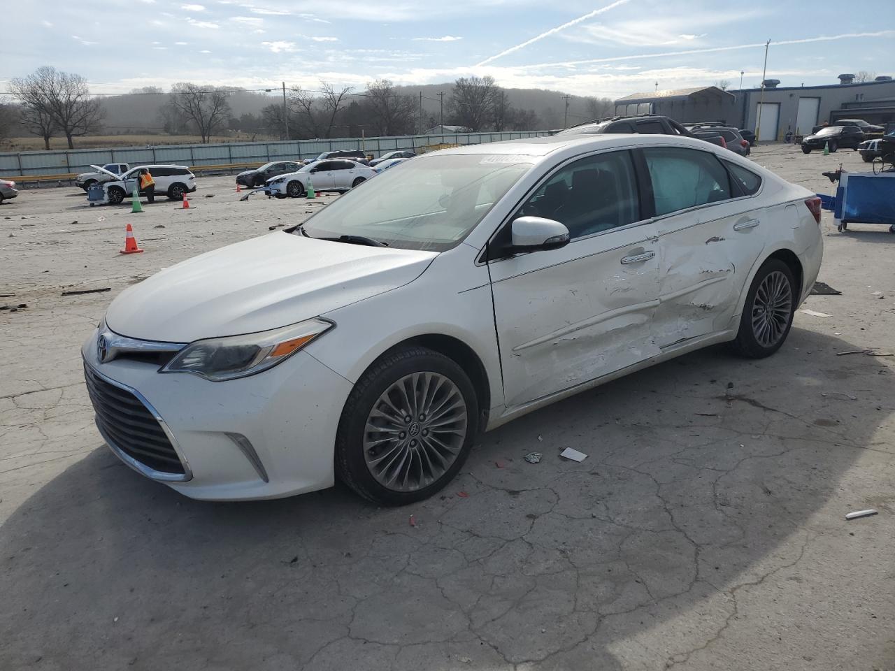 2016 TOYOTA Avalon