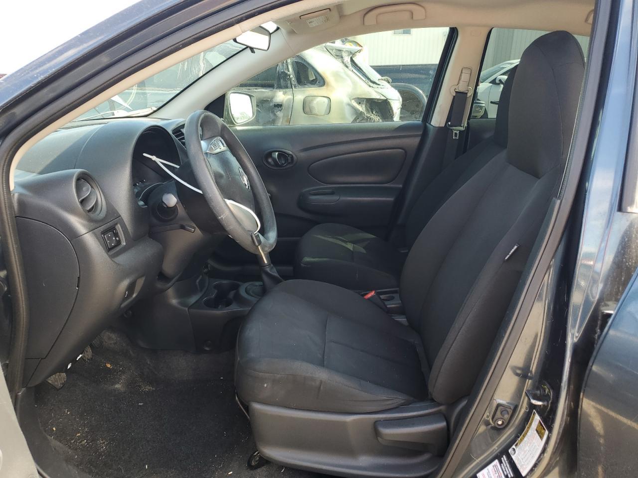 2017 NISSAN VERSA