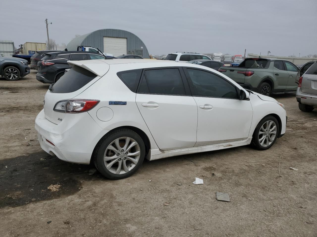 2011 MAZDA 3