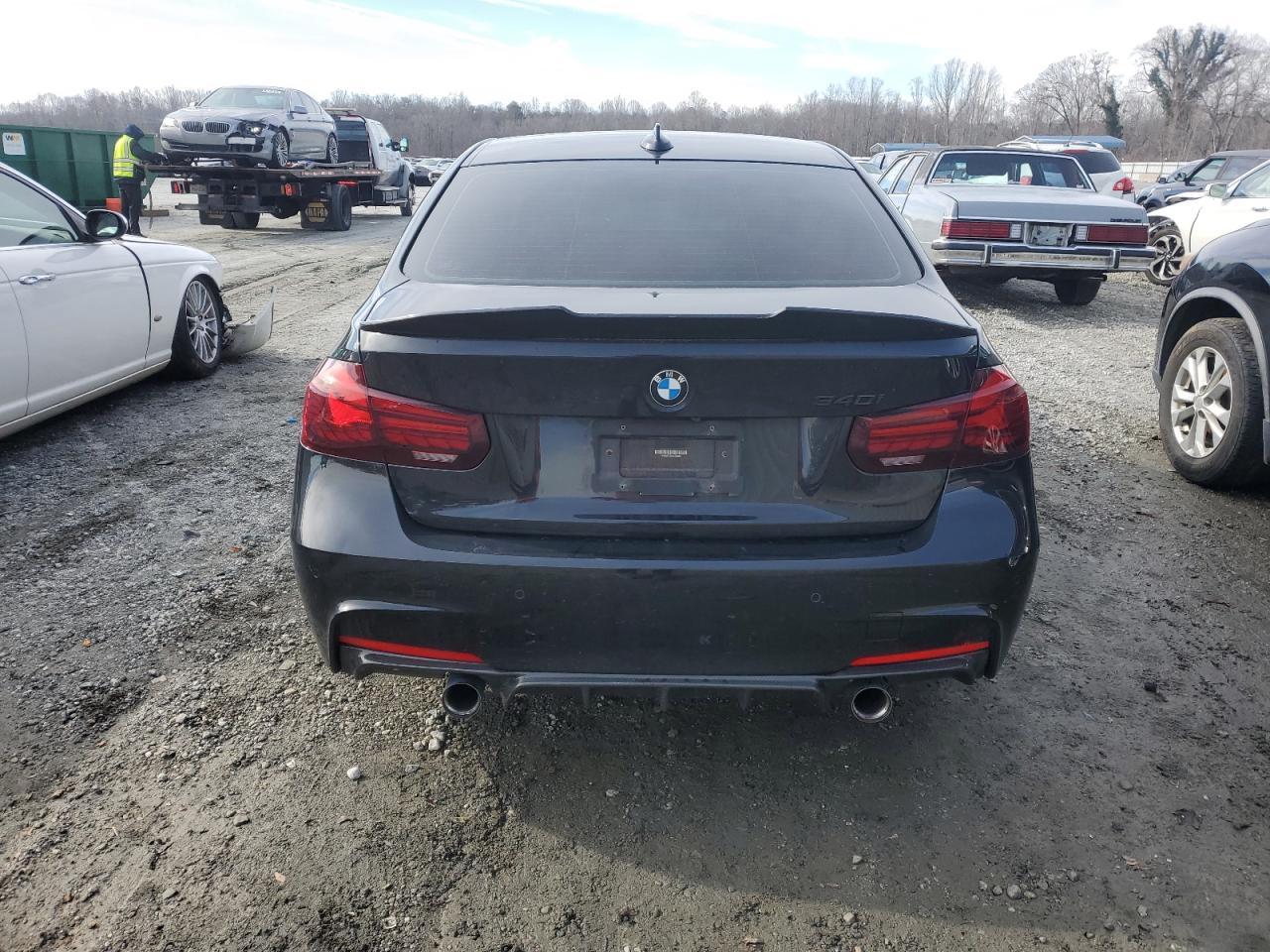 2017 BMW 3 SERIES