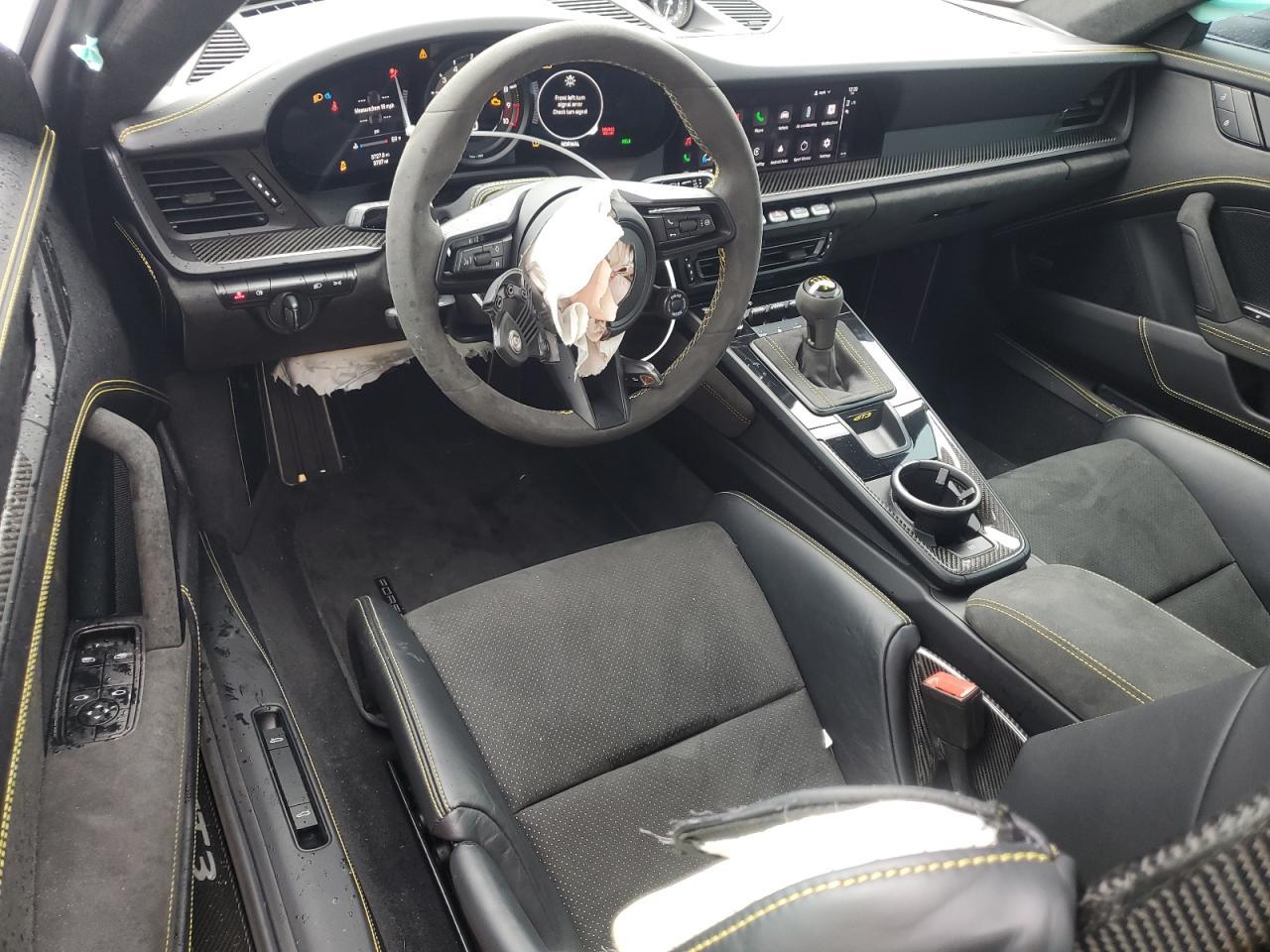 2024 PORSCHE 911