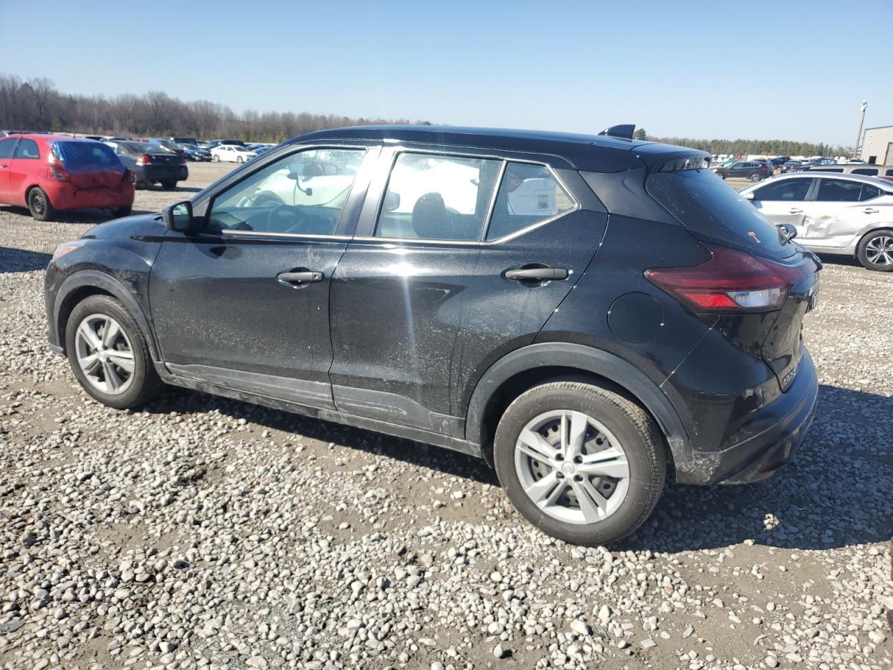 2022 NISSAN KICKS