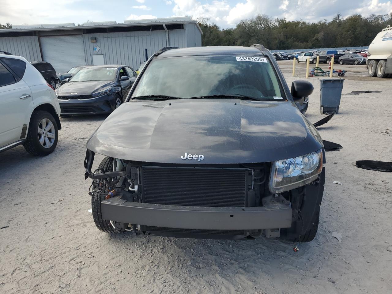 2016 JEEP Compass