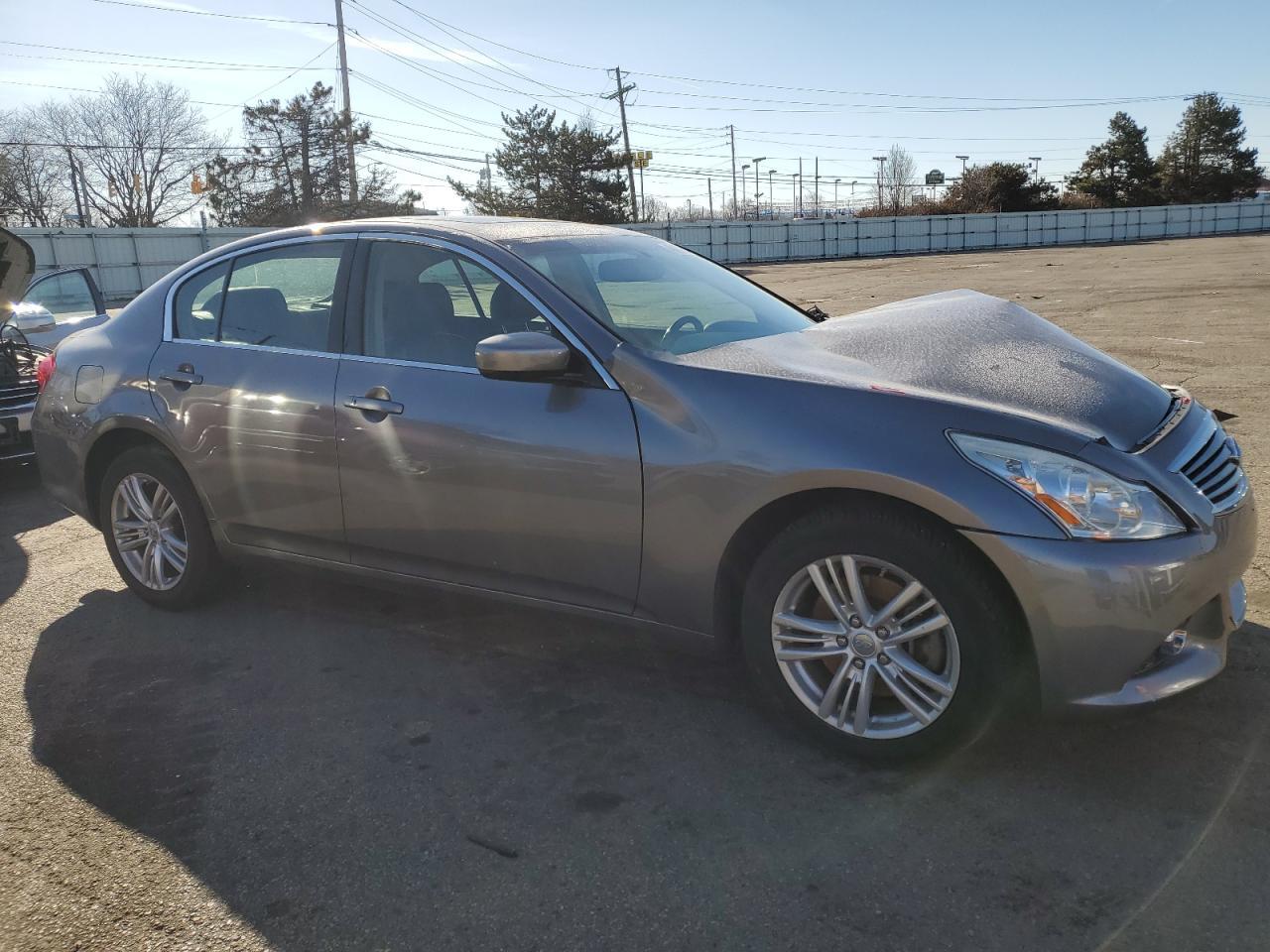 2011 INFINITI G25