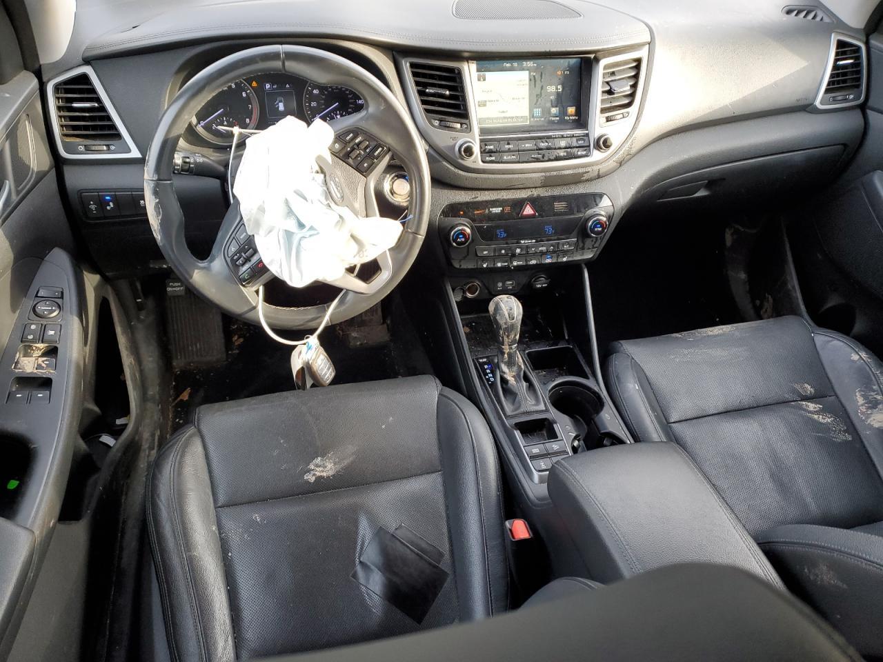 2017 HYUNDAI TUCSON