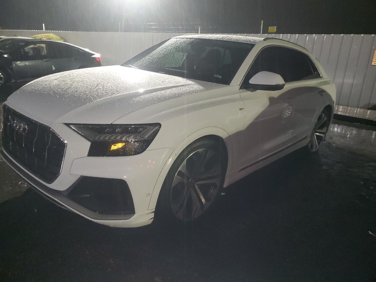 2021 AUDI Q8