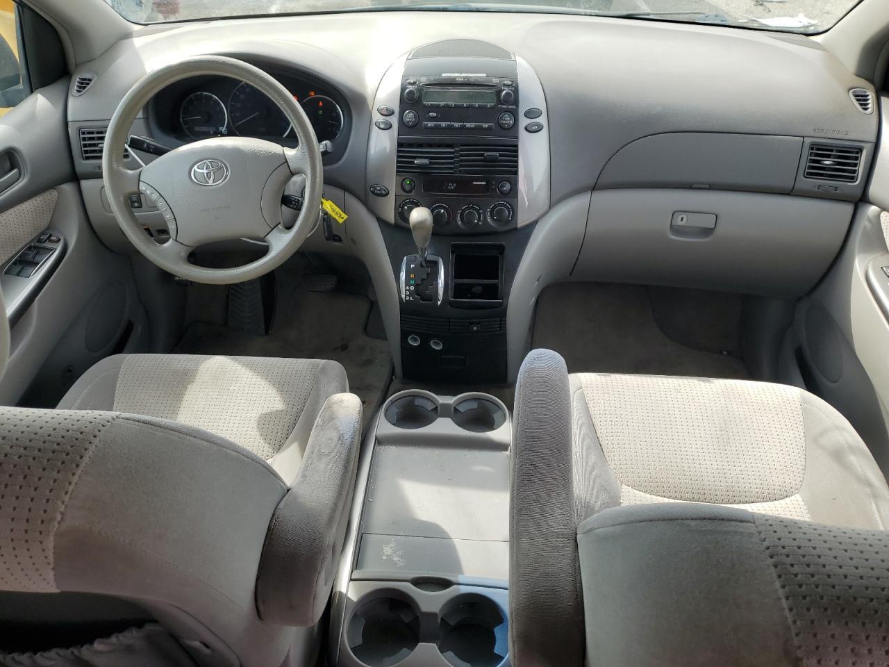 2008 TOYOTA SIENNA