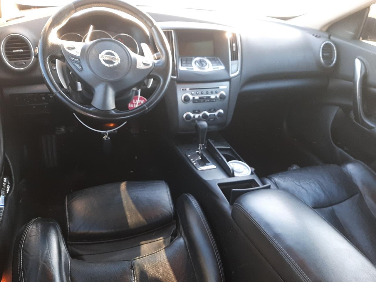 2011 NISSAN Maxima