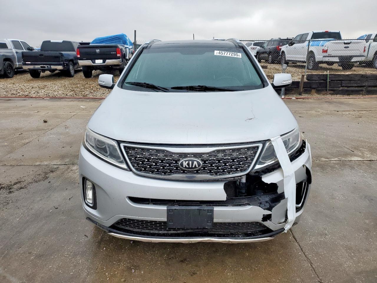 2015 KIA SORENTO