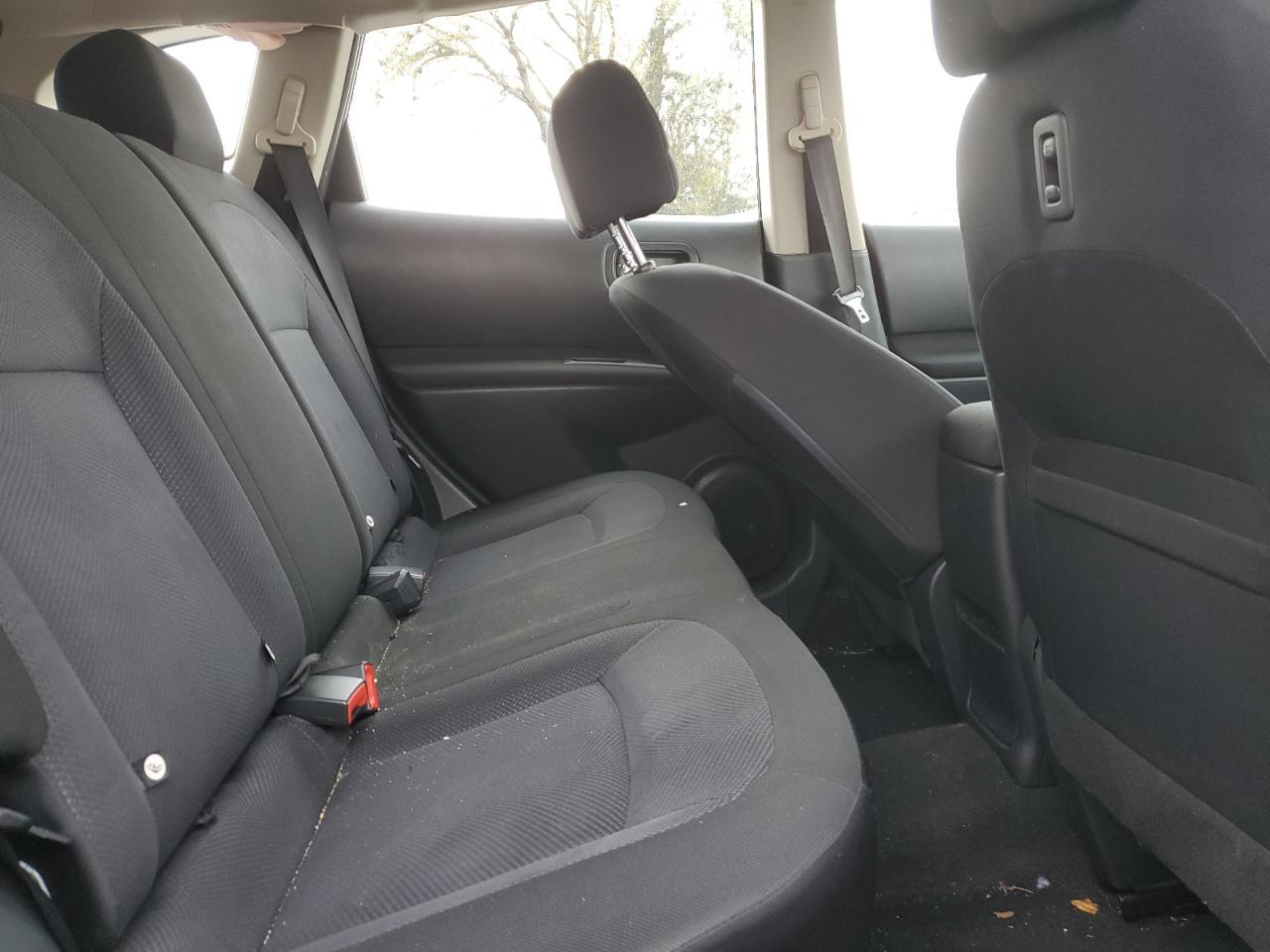 2014 NISSAN ROGUE