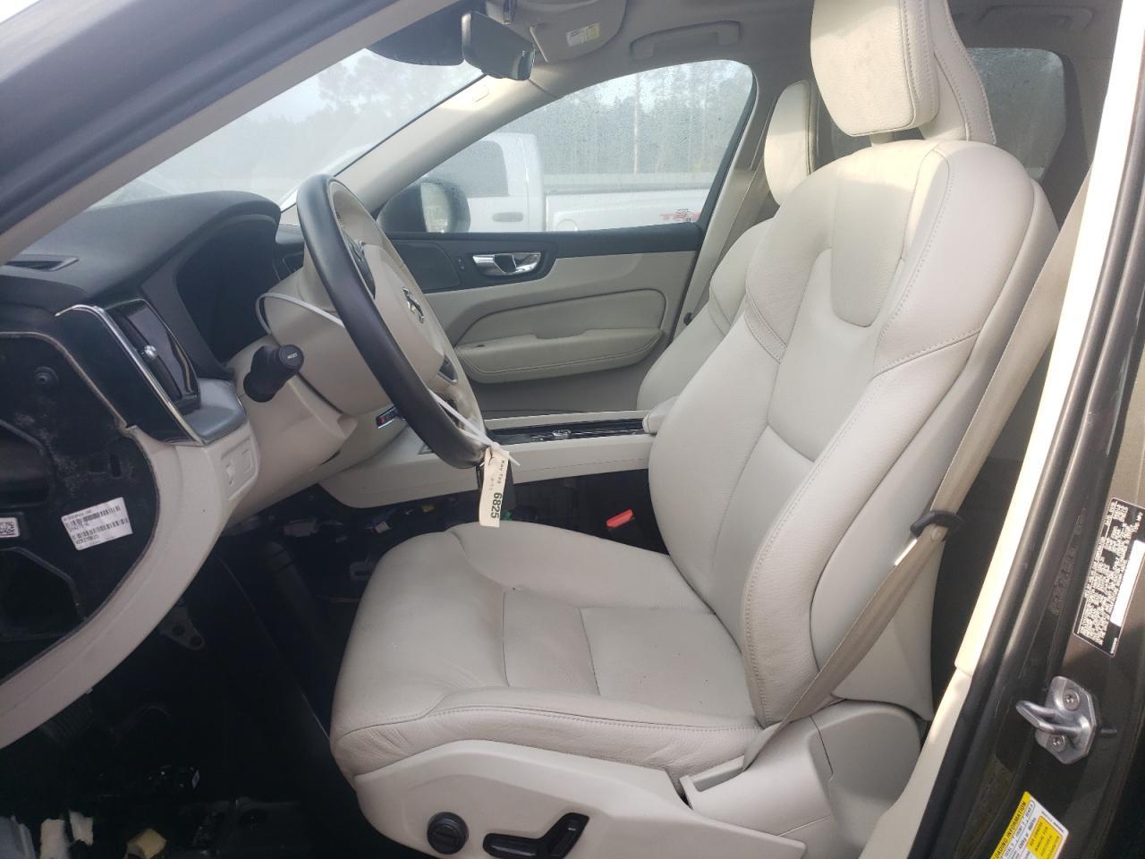 2019 VOLVO XC60