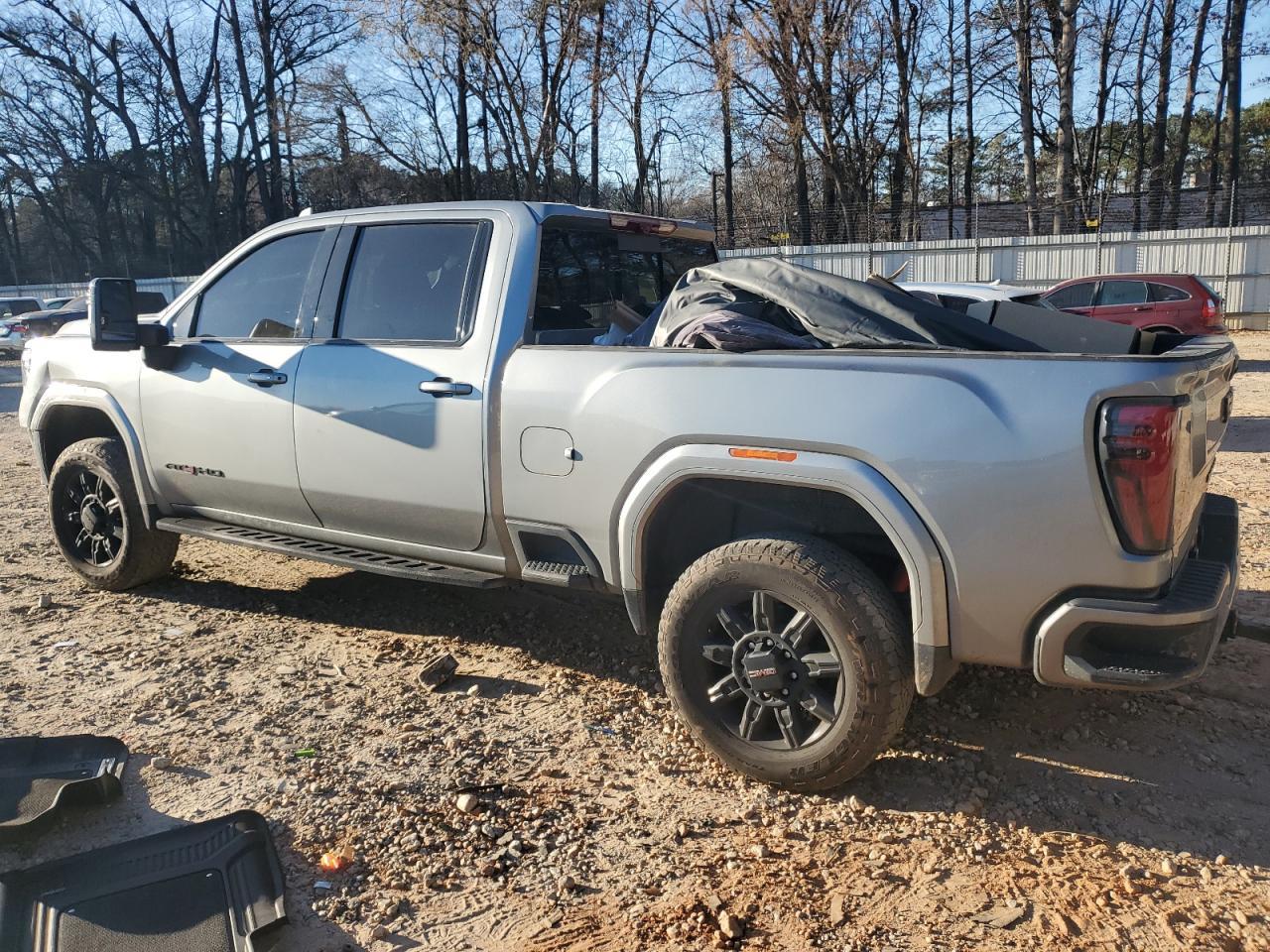 2024 GMC Sierra