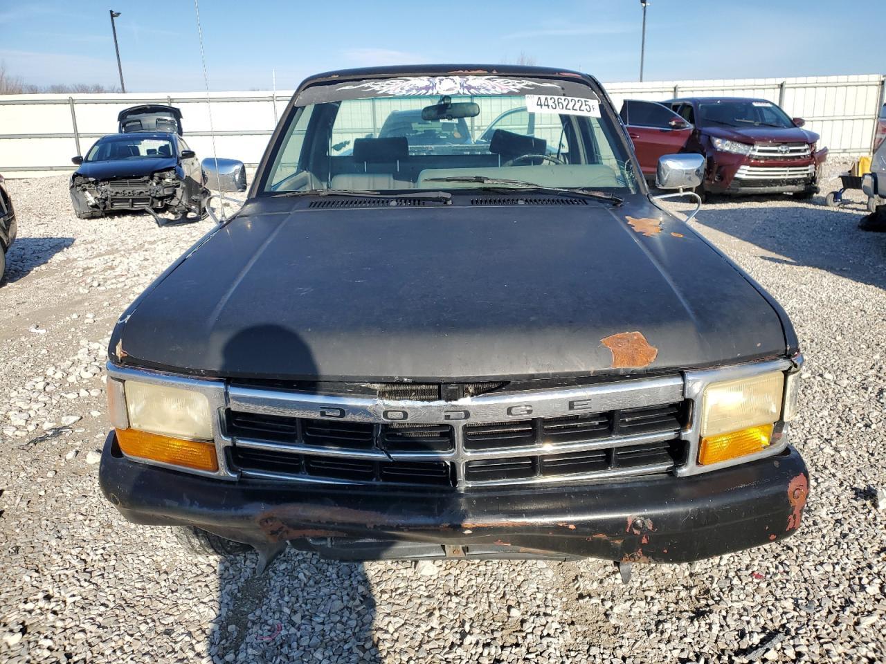 1996 DODGE Dakota