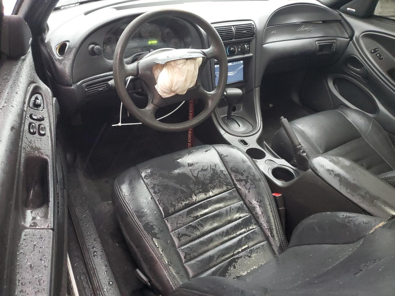 2001 FORD MUSTANG