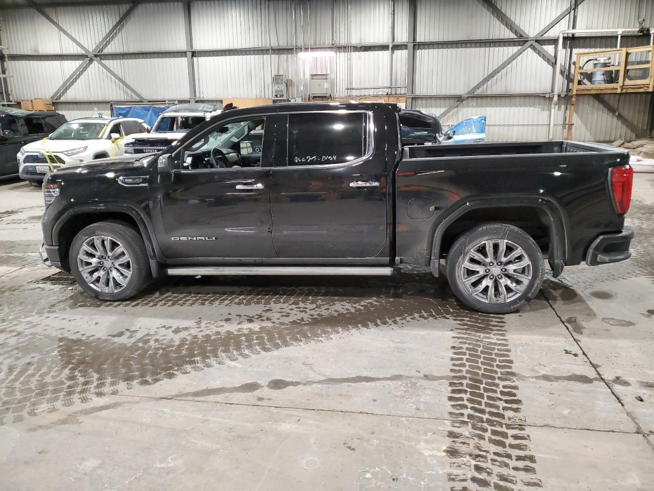 2024 GMC Sierra