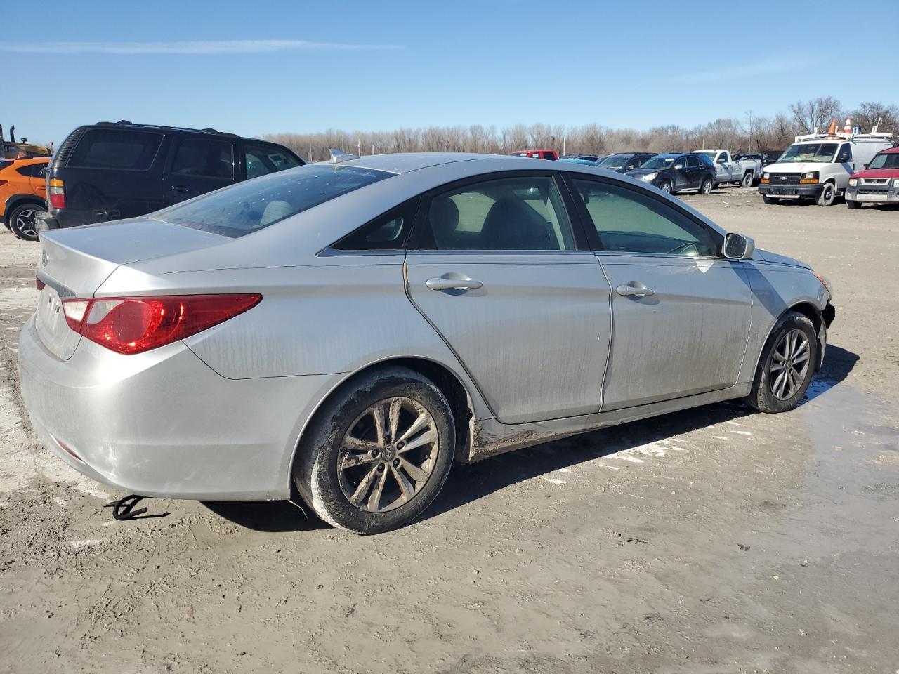 2013 HYUNDAI SONATA