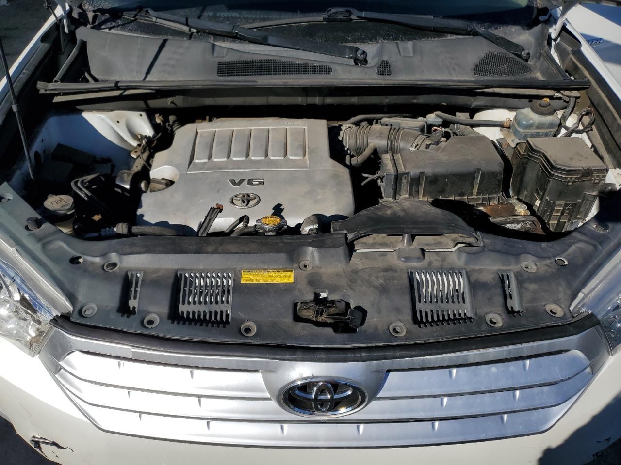 2012 TOYOTA HIGHLANDER
