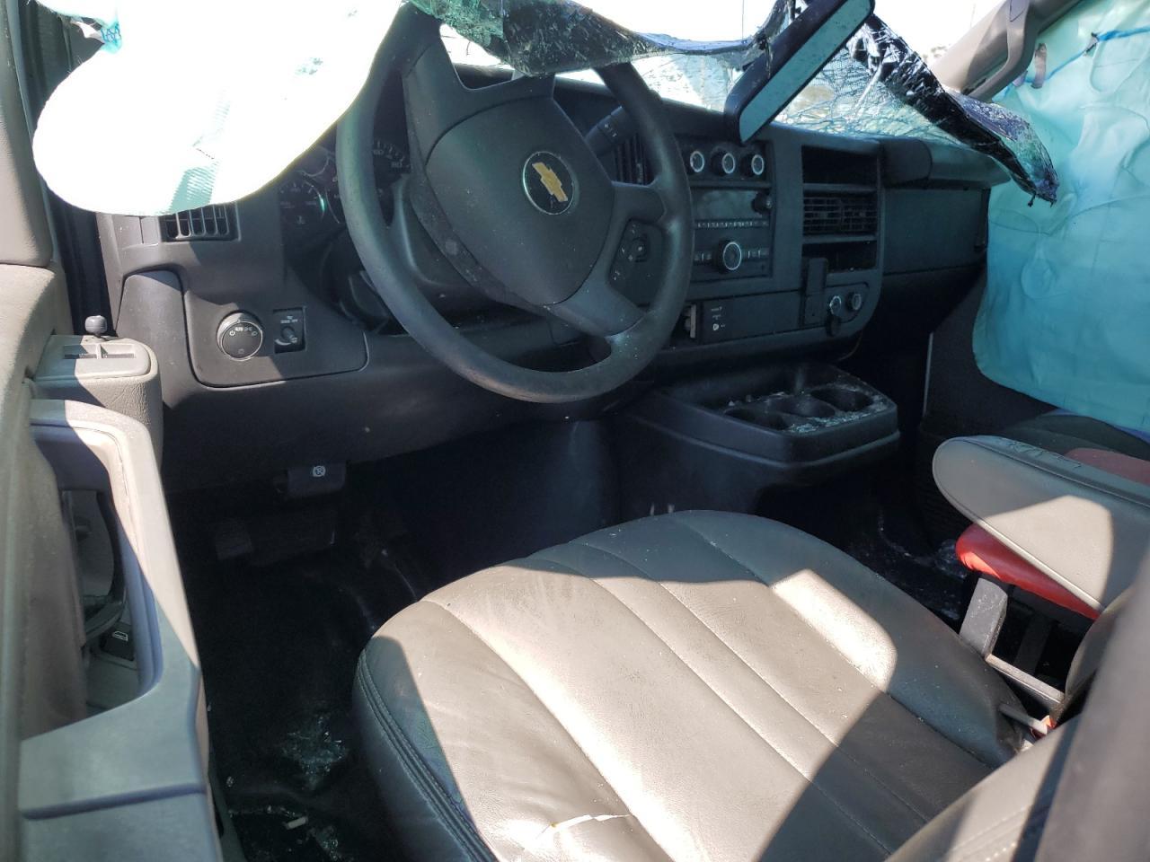 2017 CHEVROLET EXPRESS 2500