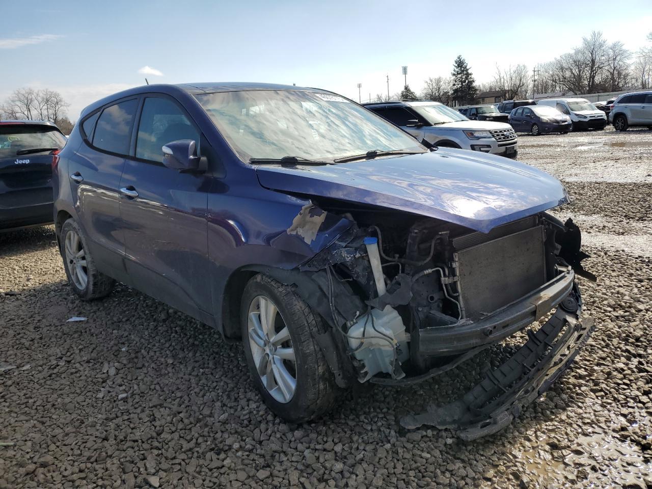 2011 HYUNDAI TUCSON