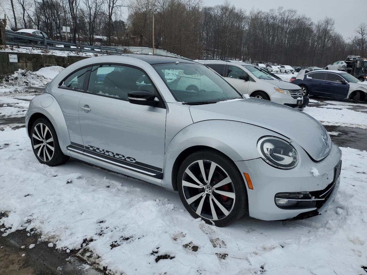 2012 VOLKSWAGEN Beetle