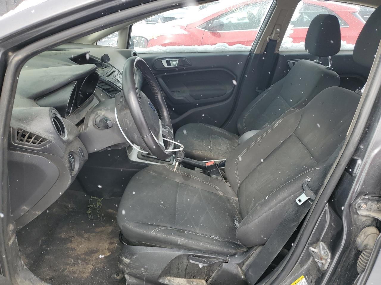 2016 FORD Fiesta