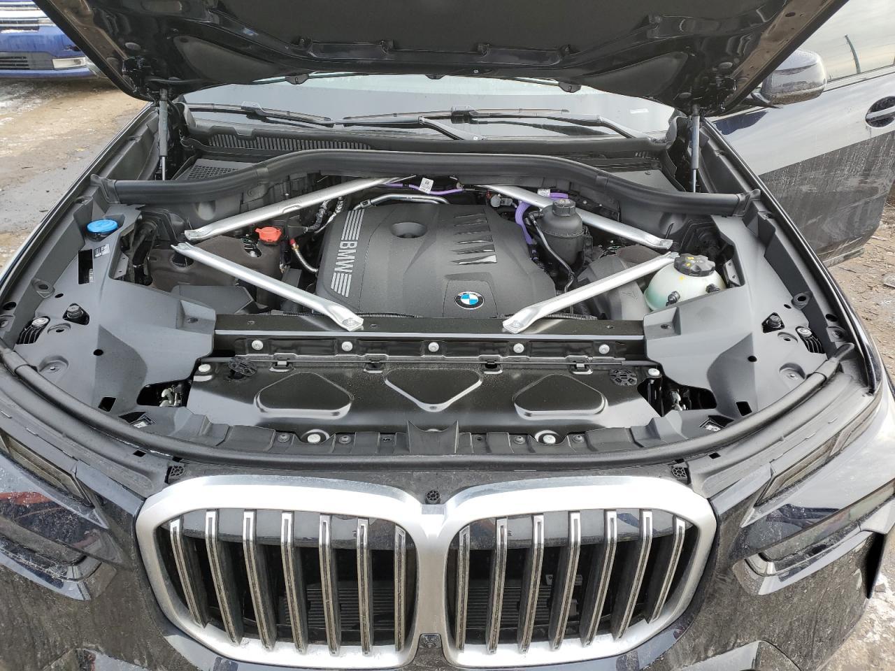 2025 BMW X7