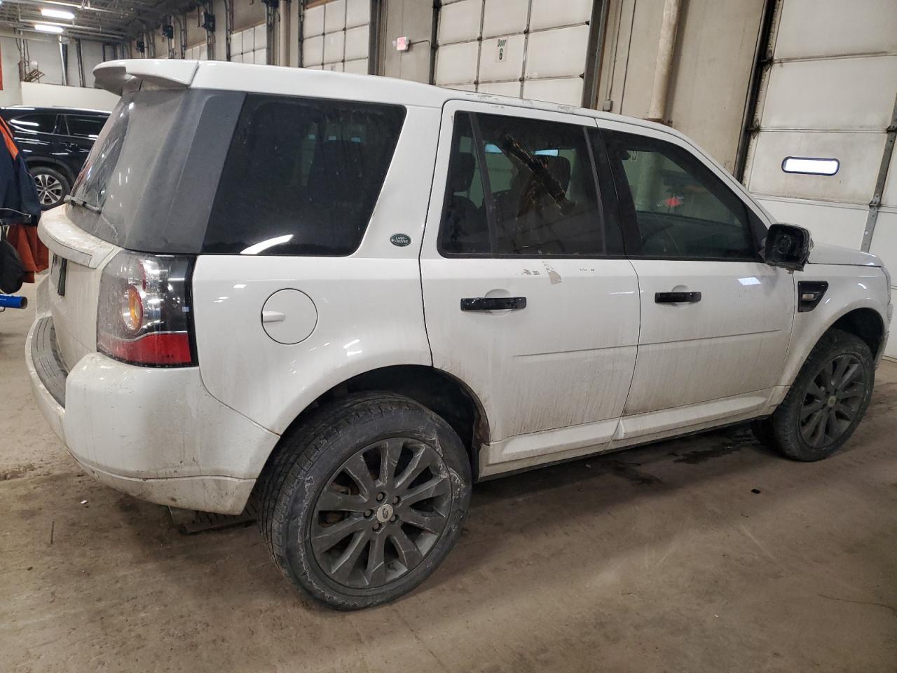 2014 LAND ROVER LR2