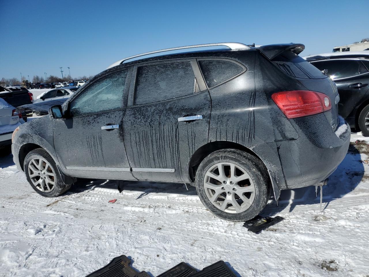 2013 NISSAN ROGUE