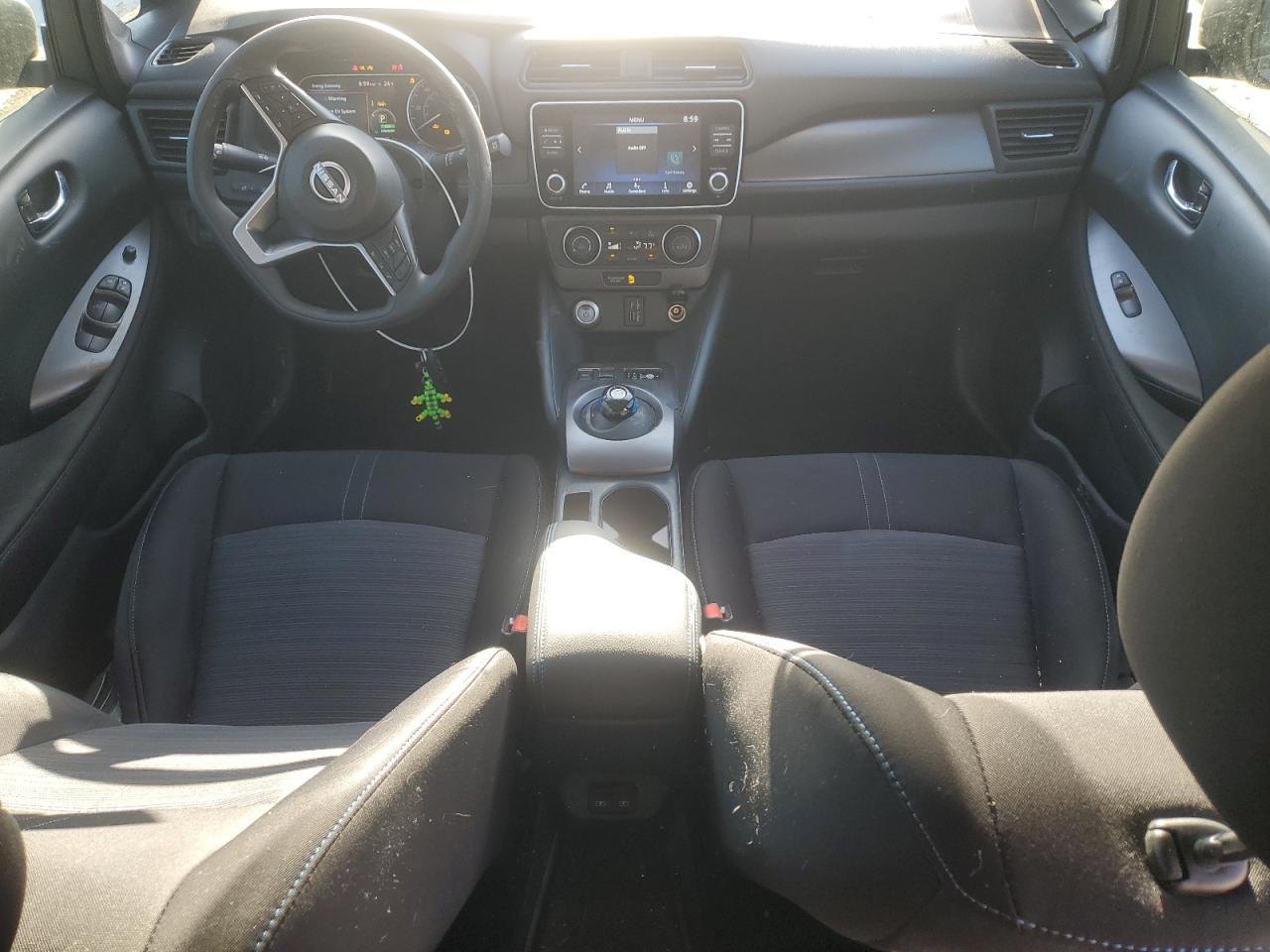 2023 NISSAN LEAF