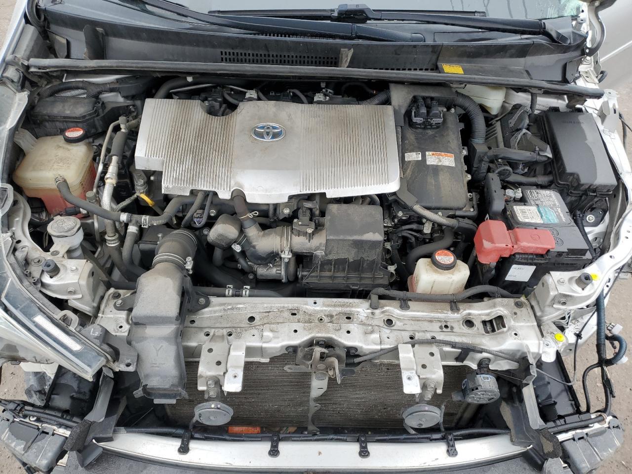 2016 TOYOTA PRIUS