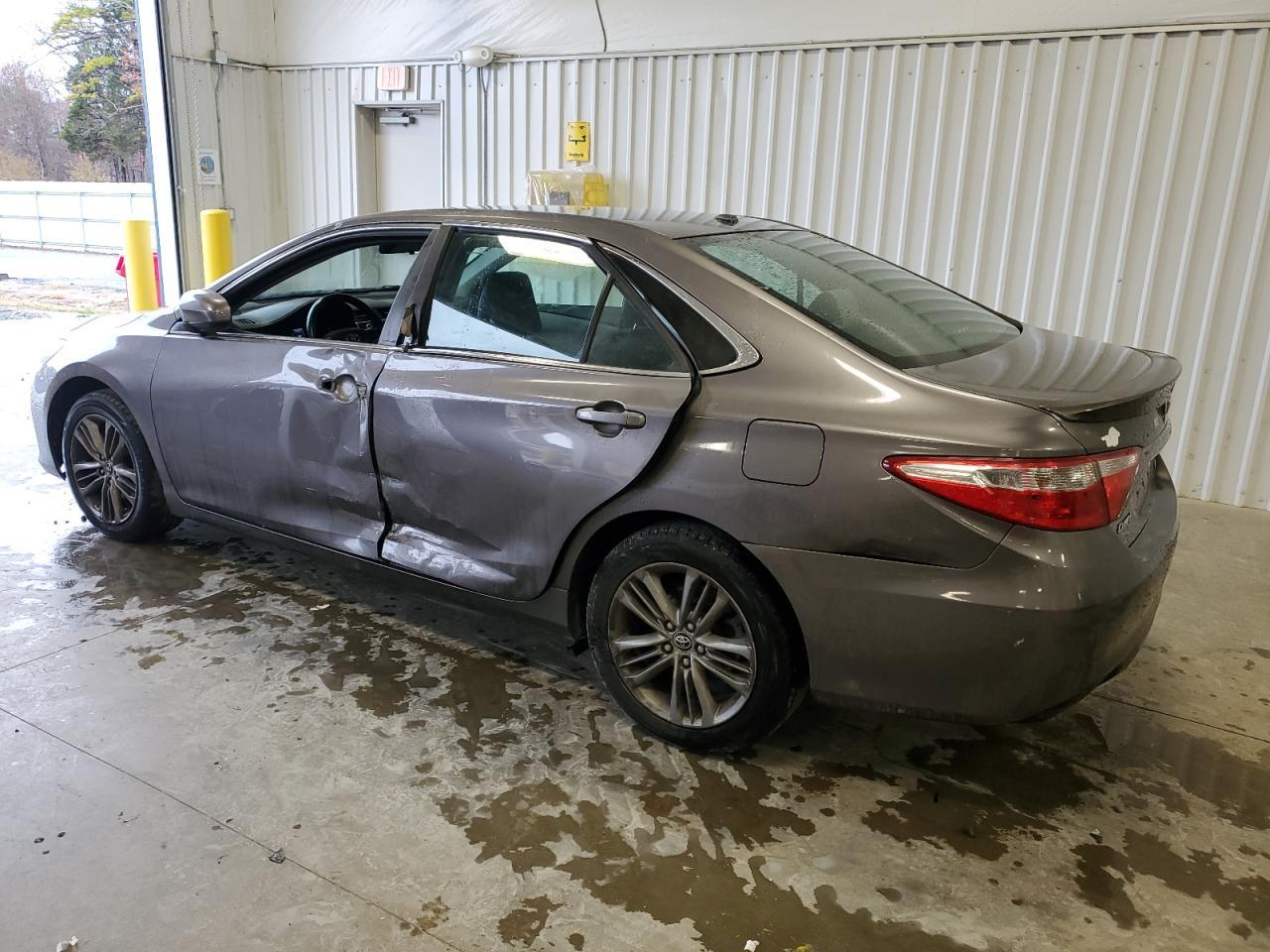 2015 TOYOTA CAMRY