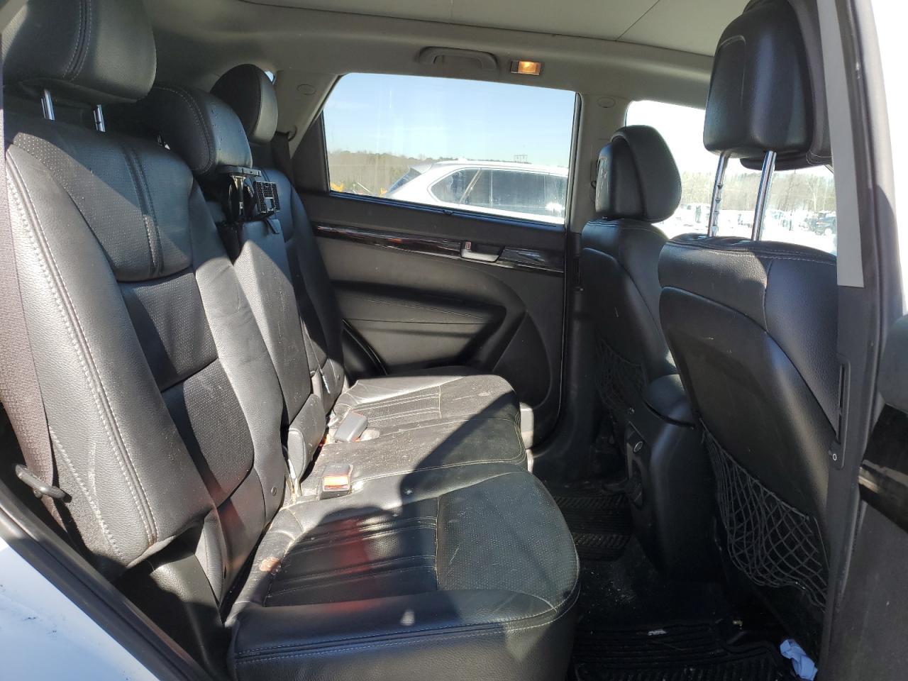 2014 KIA SORENTO