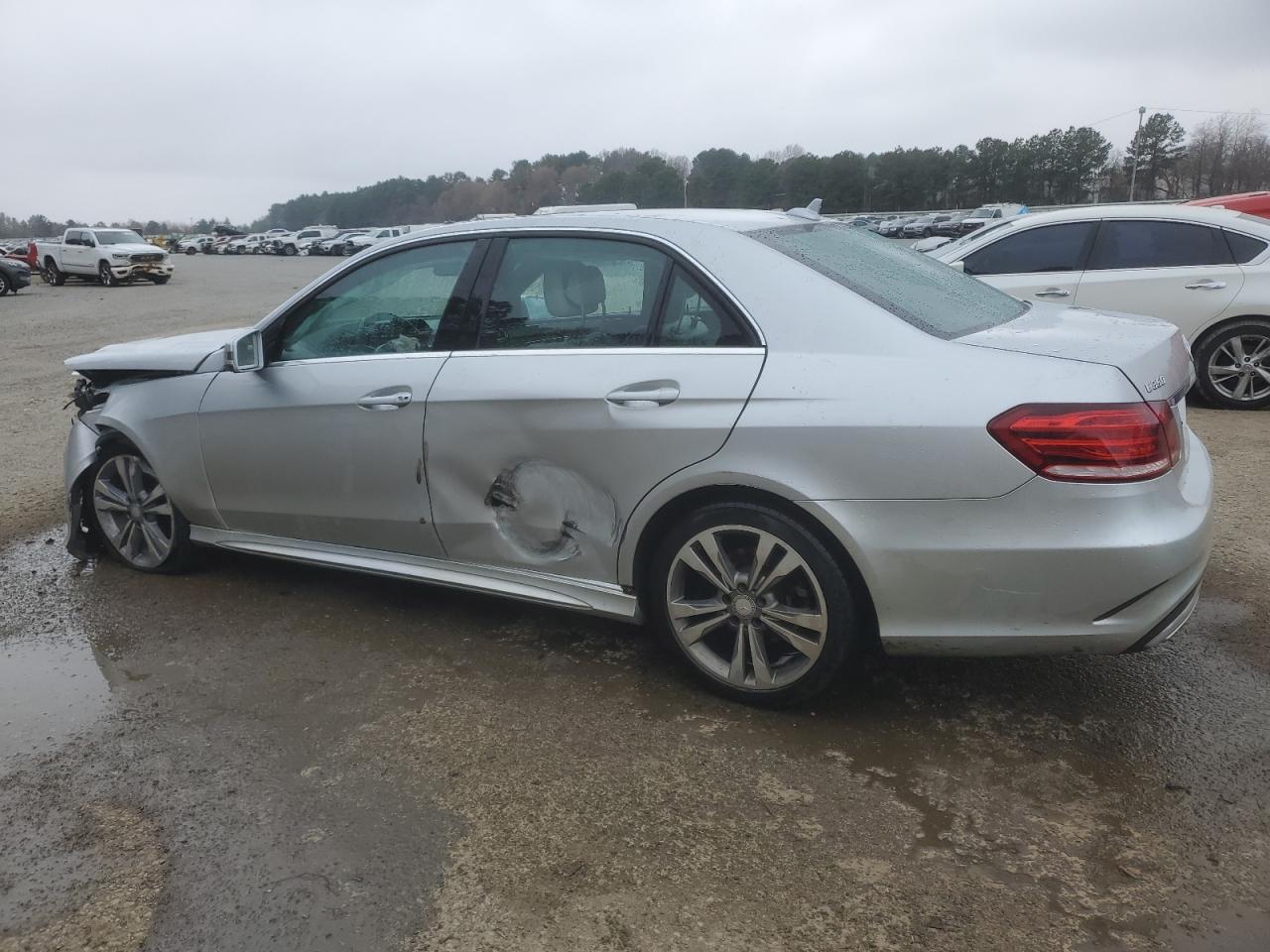 2016 MERCEDES-BENZ E-Class