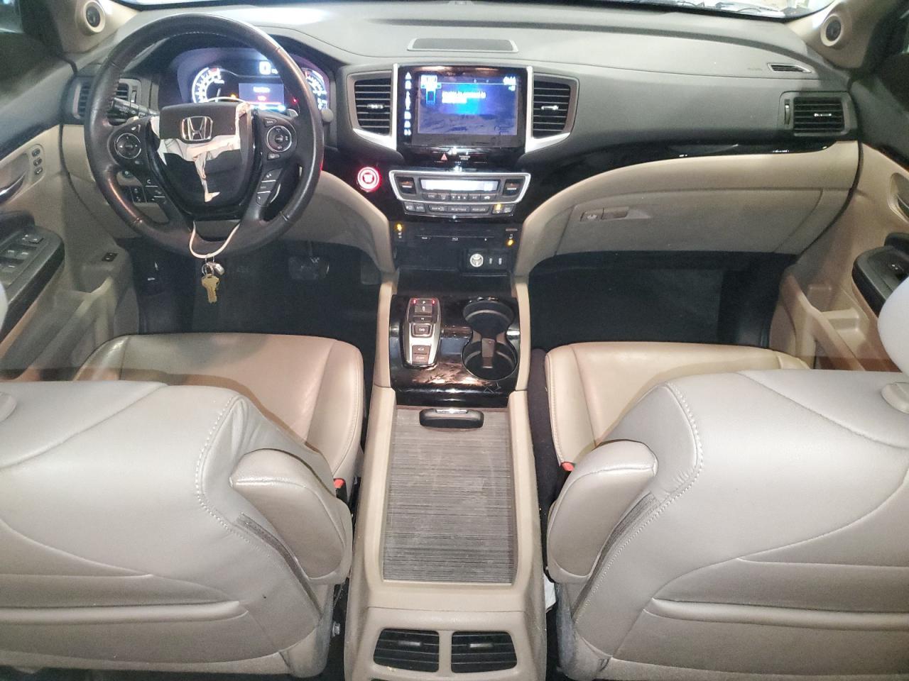 2017 HONDA PILOT