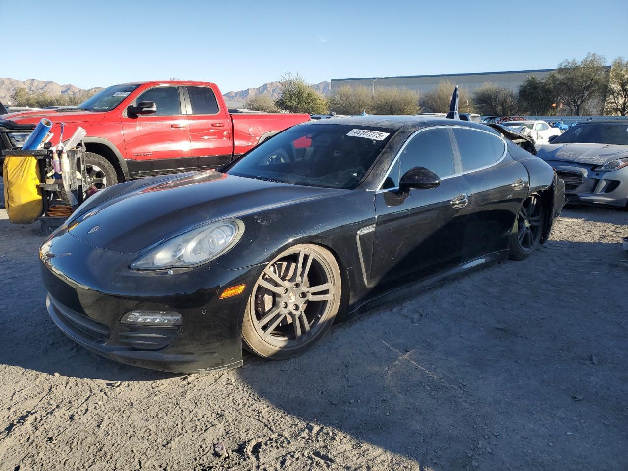 2010 PORSCHE Panamera